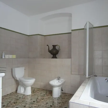 Lindenhof Vendégház *