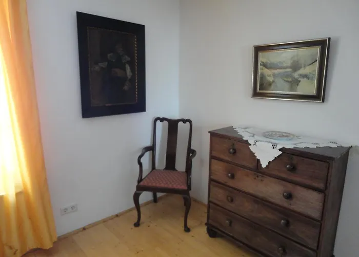 招待所 林登霍夫酒店 *